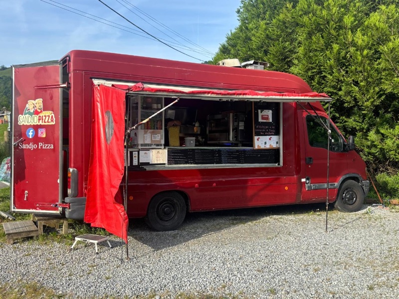 Food truck Sandjo Pizza à Gotein-Libarrenx